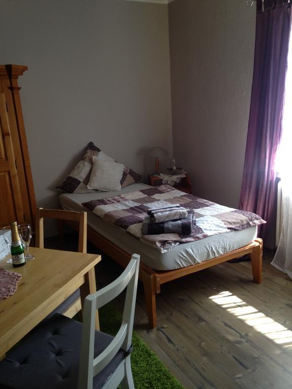Hotel Haus Silbertal Much Habitación foto